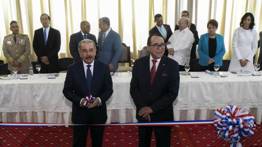 Centro de Convenciones con el arte, la cultura y el turismo 