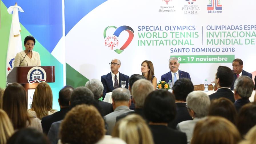 Primera Dama anuncia Torneo Mundial Invitacional de Tenis