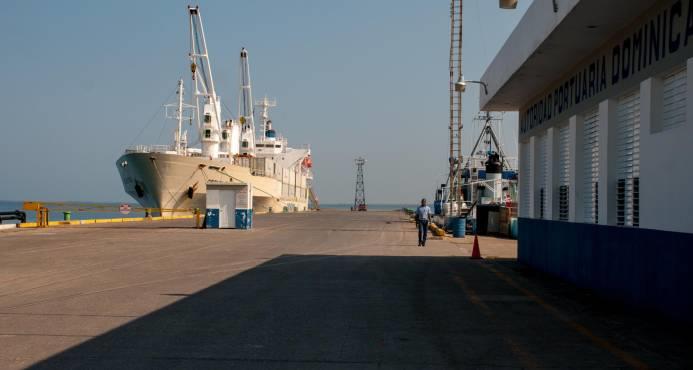 Gobierno buscará una solución al deterioro del puerto de Manzanillo