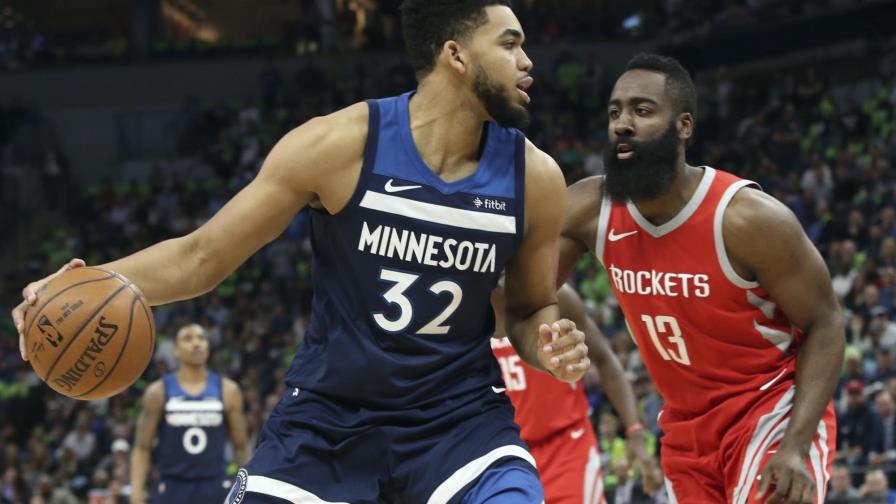 Towns encesta 22, pero Houston derrota a sus Wolves con un súper tercer cuarto