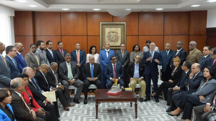 Partidos opositores reiteran rechazo a las primarias abiertas