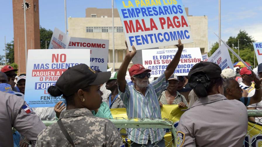 Trabajadores de la construcción repudian proyecto de ley