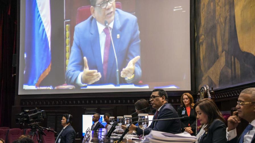 Propuesta de ley plantea “derecho de petición” sobre funcionarios