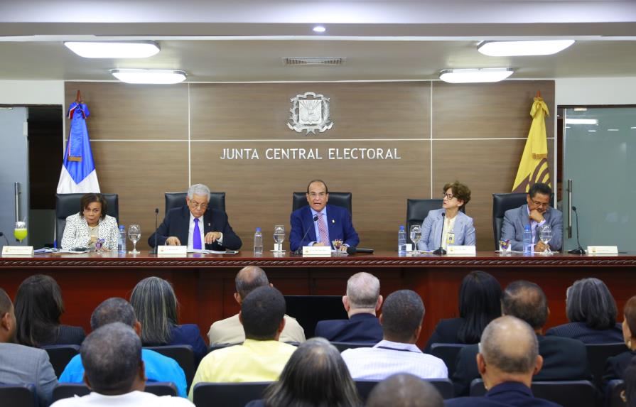 JCE realiza encuentro con Juntas Electorales de Santo Domingo y provincias aledañas