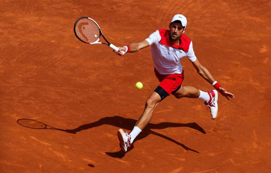 Djokovic cae ante el 140 del mundo en su debut en Barcelona
