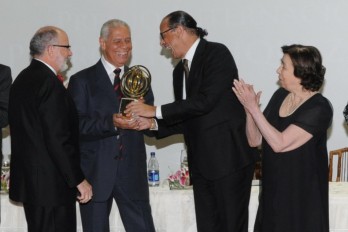 Luis Rafael Sánchez. Escritor puertorriqueño a quien se le reconoce como parte de la Generación del 60.