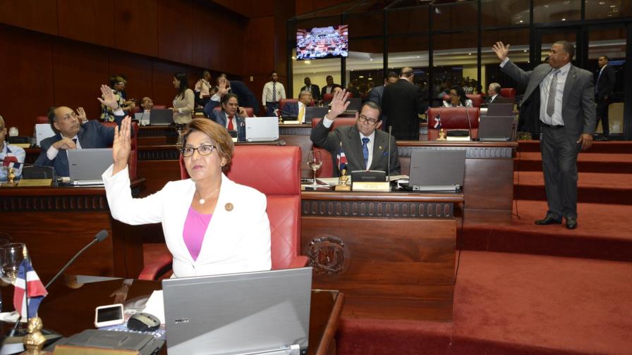 Senado aprueba varios proyectos de Ley Senado aprueba varios proyectos de Ley