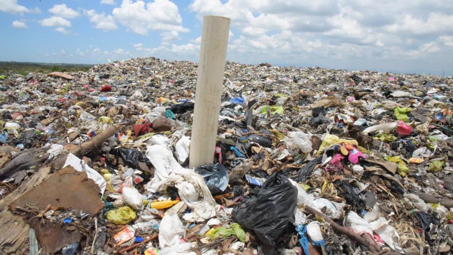 Duquesa requiere que cabildos del Gran Santo Domingo paguen más por tonelada de residuos que depositan