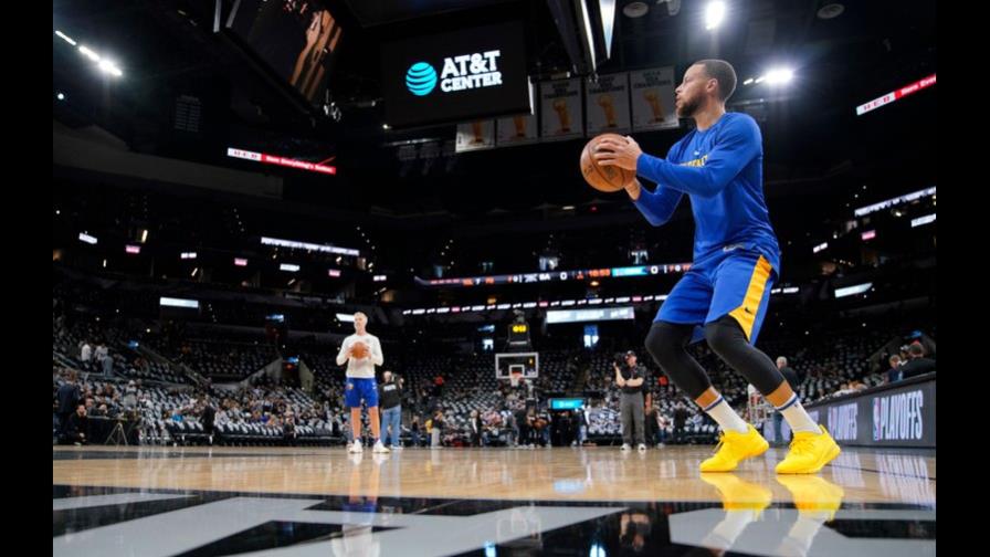 Stephen Curry volvería a jugar el sábado con los Warriors Stephen Curry volvería a jugar el sábado con los Warriors
