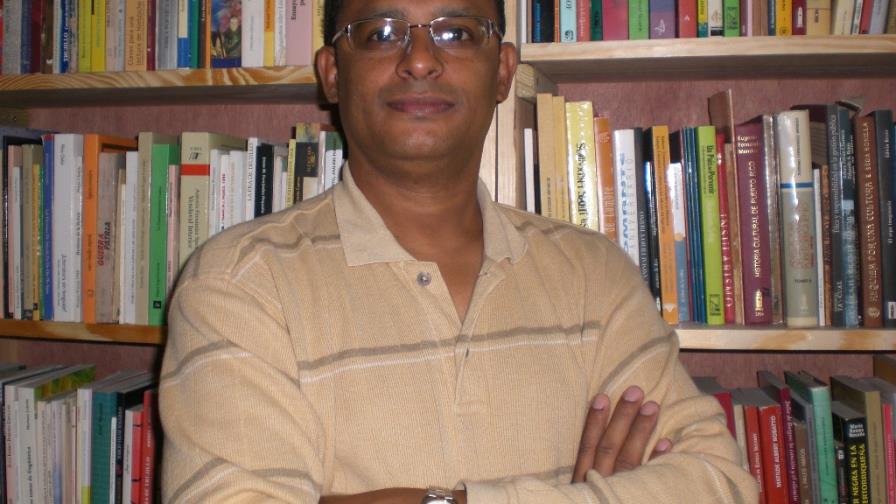 Honrarán trayectoria del escritor Miguel Ángel Fornerín