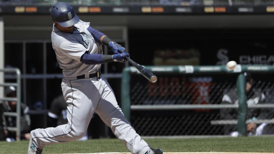 Dominicanos Segura y Cruz guían a Marineros a paliza sobre Indios