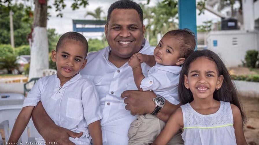 Suspenden transmisión de Más Roberto por muerte de hermano de El Boli Suspenden transmisión de Más Roberto por muerte de hermano de El Boli