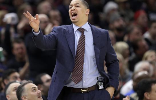 VIDEO La expresión de LeBron después del juego: “Quiero irme a casa”