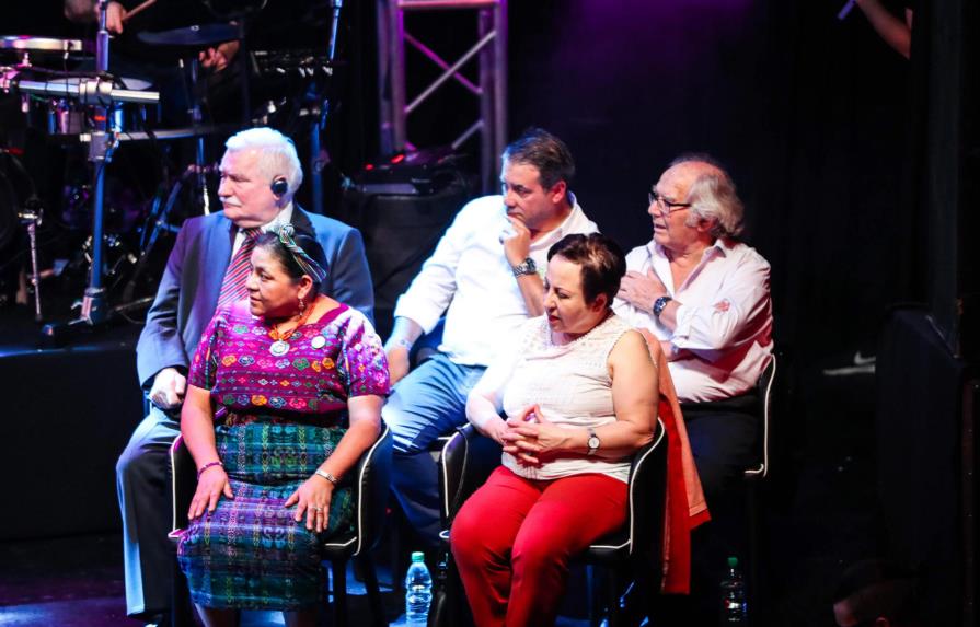 Músicos internacionales y cuatro nobeles cierran Voy X la Paz en Uruguay