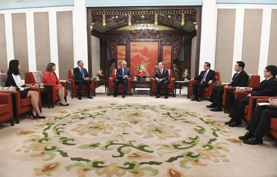 Taiwán dice República Dominicana une lazos con China bajo promesas de préstamos por US$3.000 millones