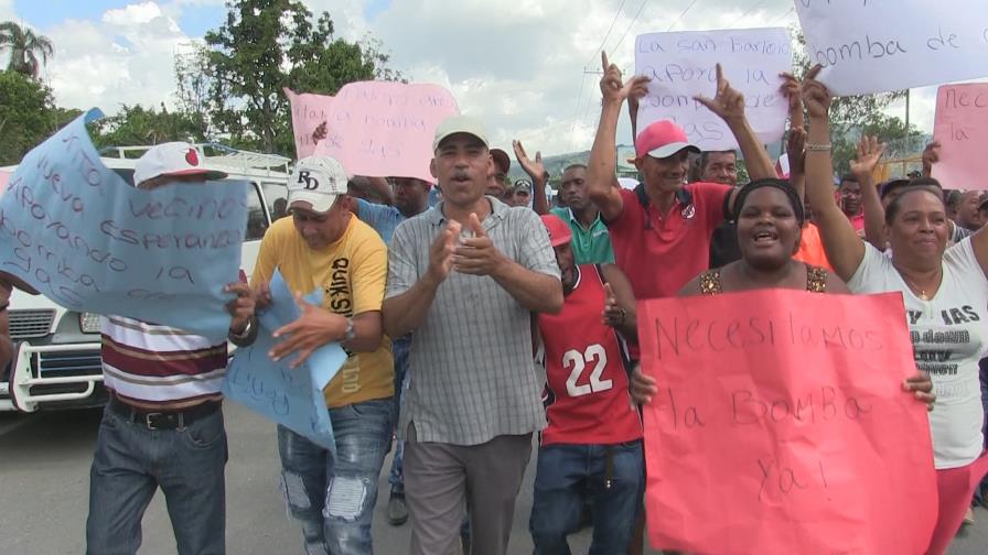 Localidades de San José de Ocoa cocinan con leña por falta de planta de gas 