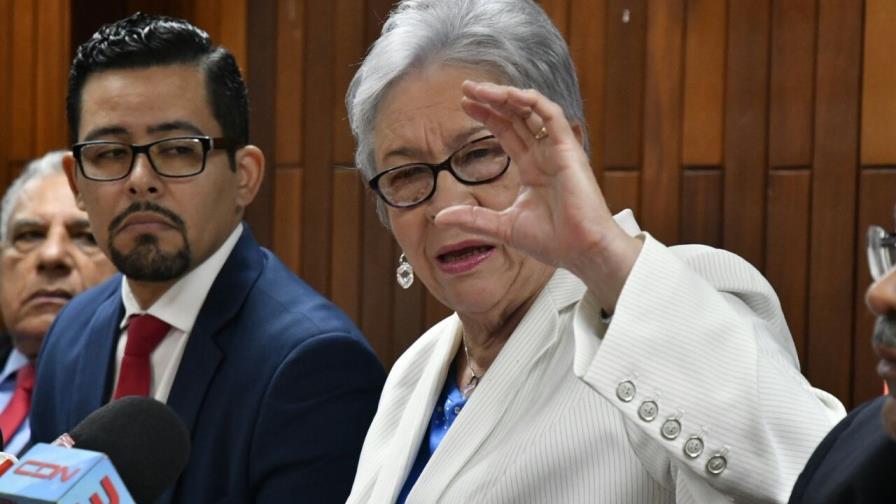 Ministra de Salud Pública dice que muerte de infantes es una vergüenza nacional 