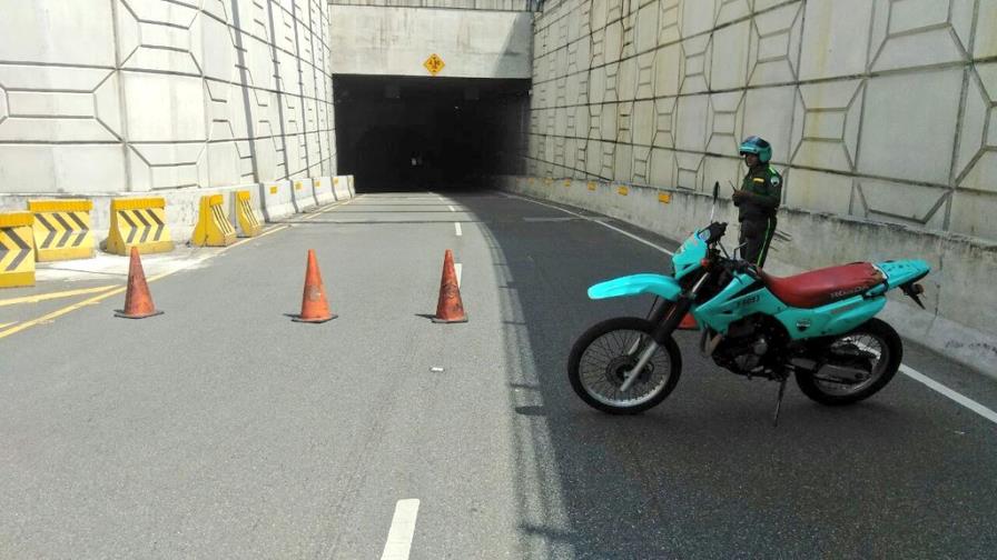 Cierran túnel de la Ortega y Gasset por disturbios en la UASD