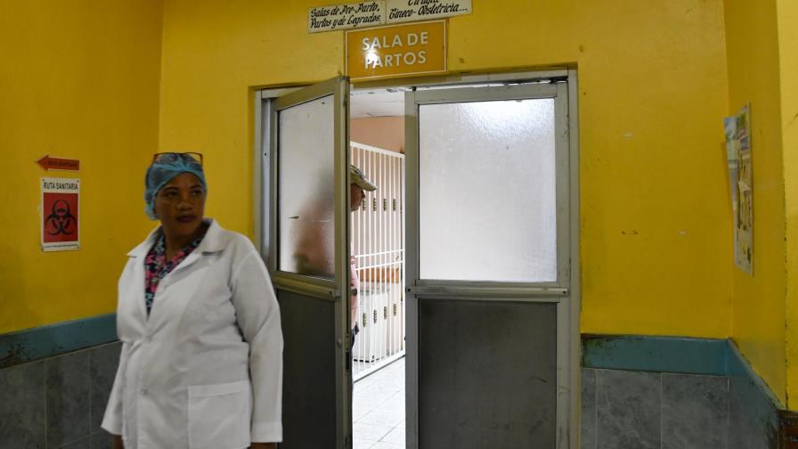 Muerte de otro bebé en hospital de Barahona genera temor en parturientas