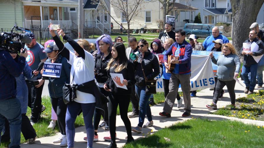 Comunidad hispana en EEUU critica nuevo ataque contra DACA y pide soluciones Comunidad hispana en EEUU critica nuevo ataque contra DACA y pide soluciones