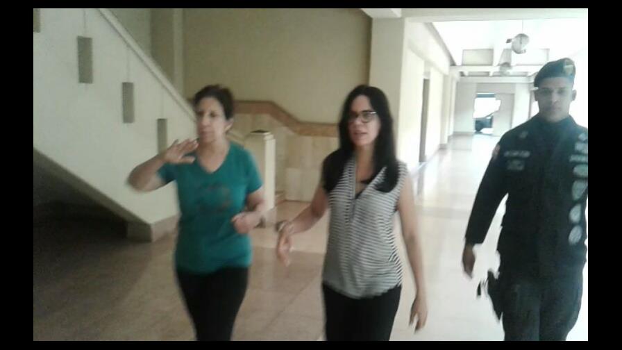 Aplazan medida de coerción de mujeres vinculadas a los US$1.5 millones decomisados en puerto de Haina 