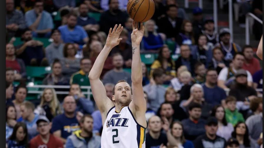 Jazz se impone a los Rockets y empata serie semifinal del Oeste 