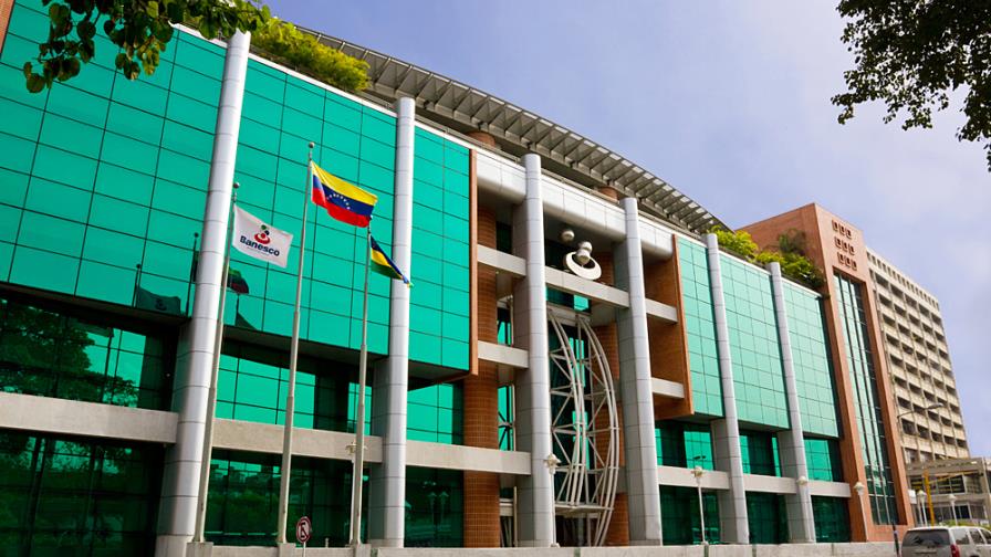 Autoridades de Venezuela arrestan a 11 gerentes de Banesco