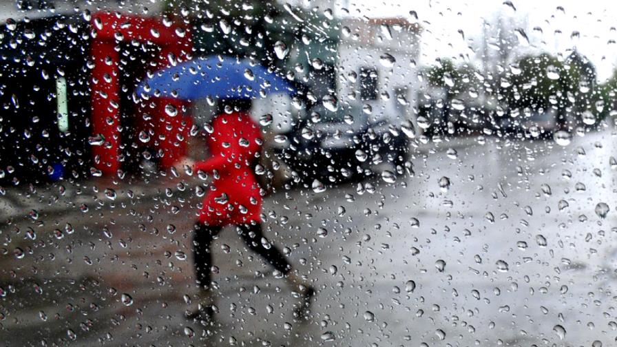 Onamet mantiene alerta sobre 14 provincias por aguaceros 