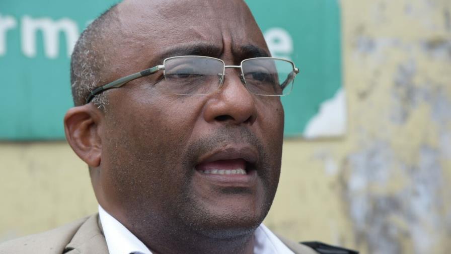 Hombre que está preso por confusión fue trasladado de La Victoria a una cárcel de Santiago