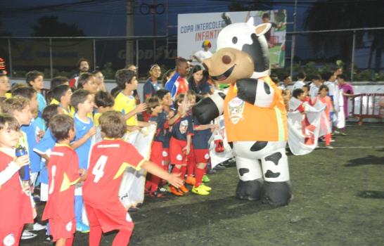 Saint Thomas, la Salle y Liceo Francés ganan en inicio Copa Rica de Fútbol