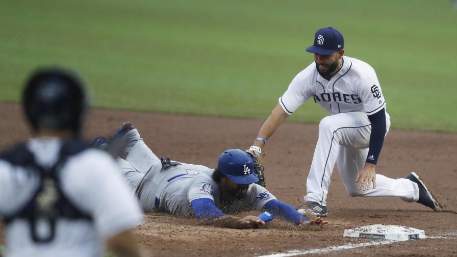 Padres empatan serie ante Dodgers en México Padres empatan serie ante Dodgers en México