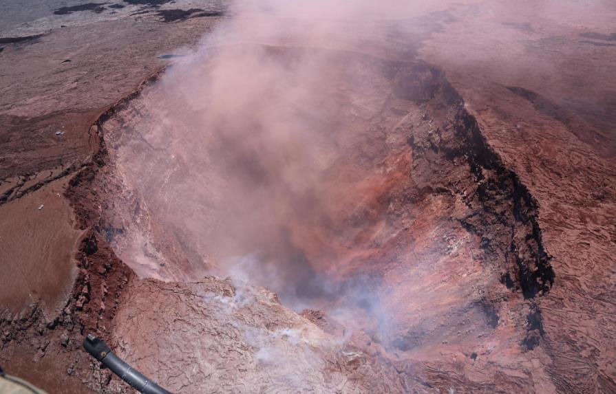 Volcán hawaiano se calma pero los científicos siguen alerta