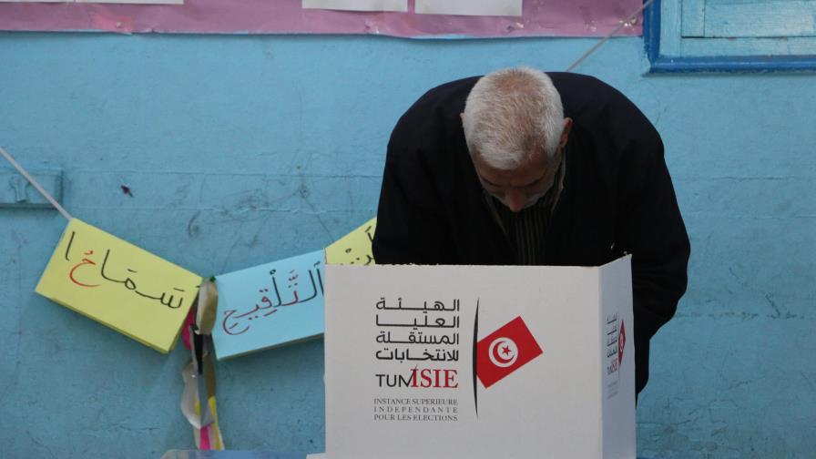 Baja participación en las primeras municipales desde la revolución de 2011 en Túnez