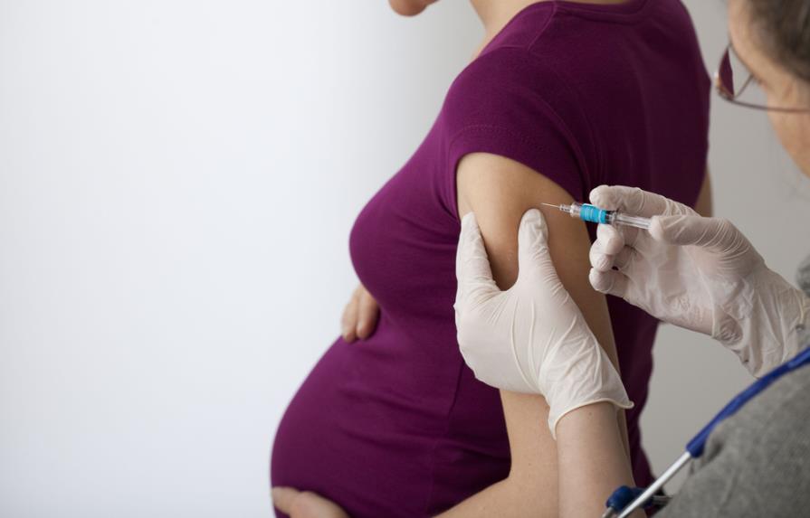 Vacunar a la embarazada:     una estrategia eficaz