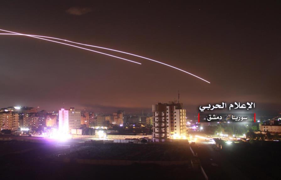 Siria afirma que ataque de Israel abre una etapa de “enfrentamiento directo”