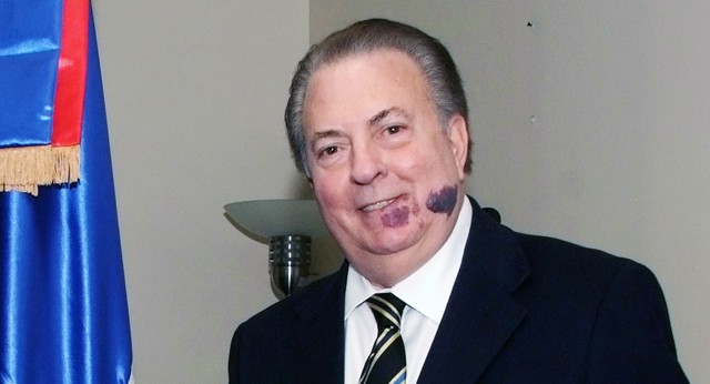 Eduardo Selman, ministro de Cultura.