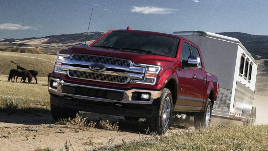 Ford detiene producción de la camioneta F-150