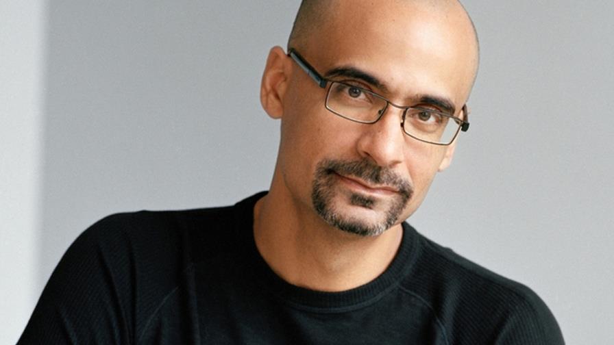 Otro golpe para el escritor dominicano Junot Díaz Otro golpe para el escritor dominicano Junot Díaz
