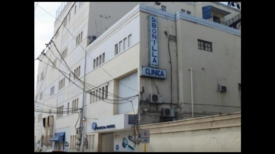 Asaltan emergencia de la clínica Doctor Bonilla en Santiago