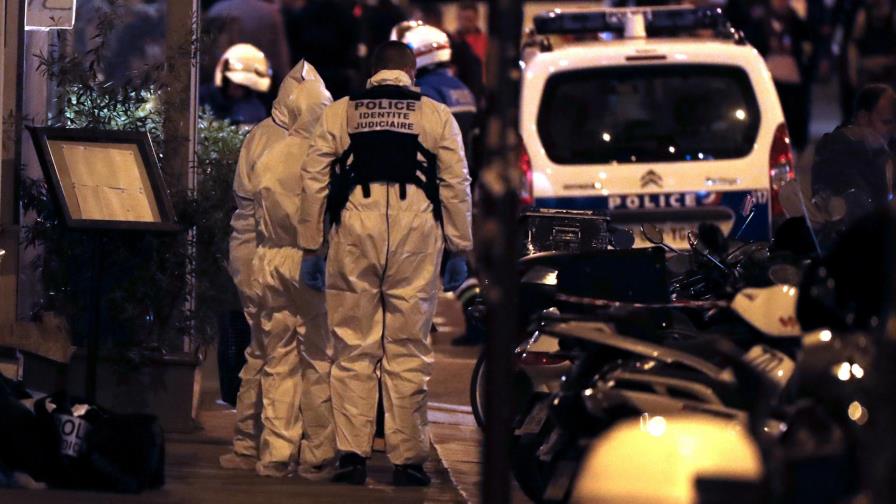Un hombre armado con un cuchillo mata a una persona y hiere a cuatro en París