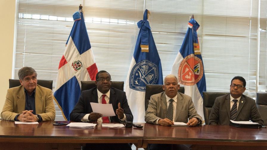  El país tendrá un crecimiento económico de 4.9 % en el 2018, según escuela de la UASD