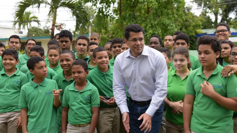 David Collado inicia trabajos de reconstrucción del parque de Los Prados