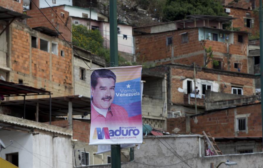 Oposición venezolana presiona a OEA y UE para que no reconozcan comicios