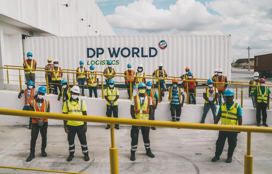 DP World Caucedo lleva la solidaridad a Boca Chica