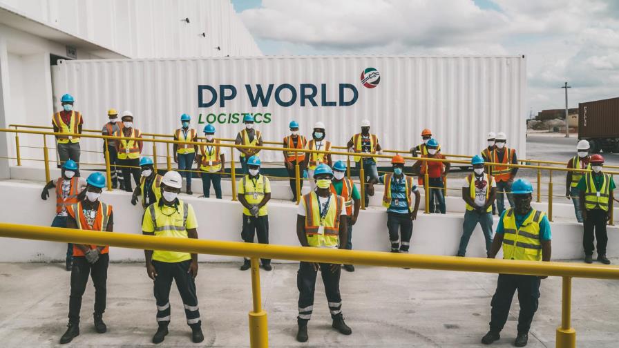 DP World Caucedo lleva la solidaridad a Boca Chica