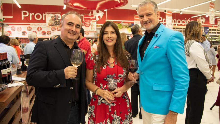 Carrefour inaugura XIX edición de su Feria de Vinos Carrefour inaugura XIX edición de su Feria de Vinos