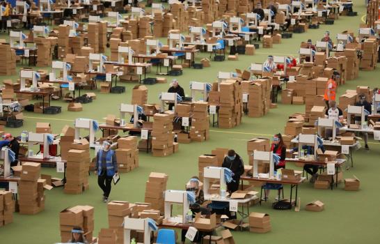 Países avanzan en reapertura con prudencia