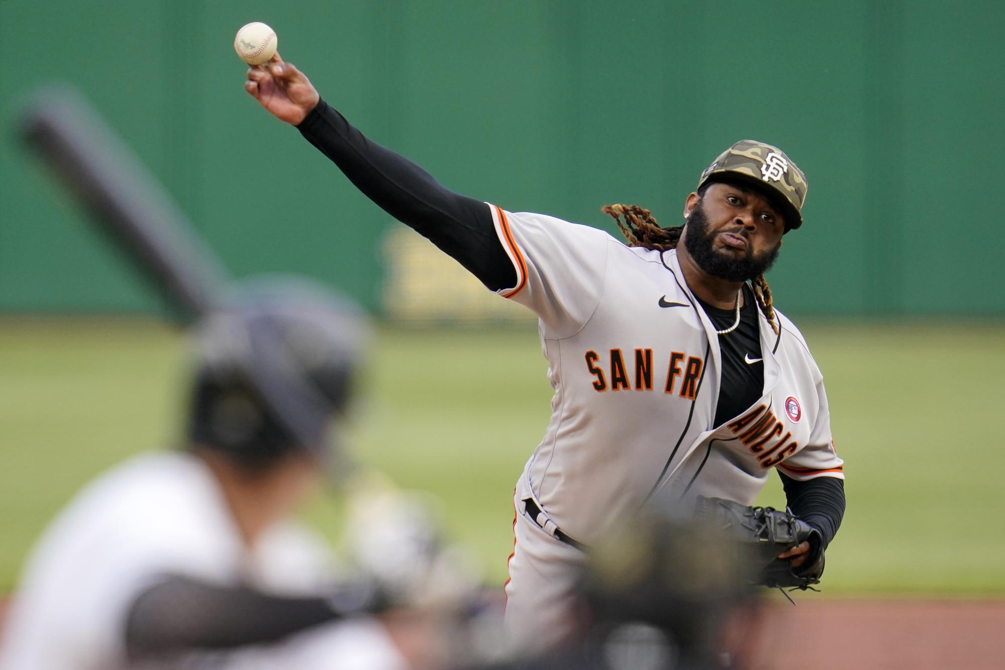 Johnny Cueto es la opción del mánager de los Gigantes de San Francisco, para enfrentar a los Diamondbacks de Arizona.. (AP/Gene J. Puskar)