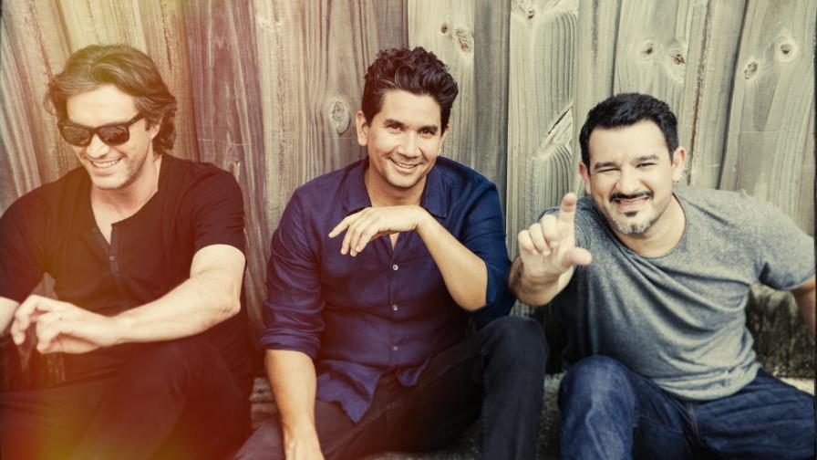 Bacilos continúa apostando al romance y la alegría en nueva etapa