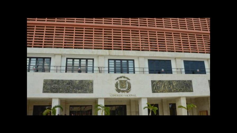 Muere de COVID-19 empleada del Senado 